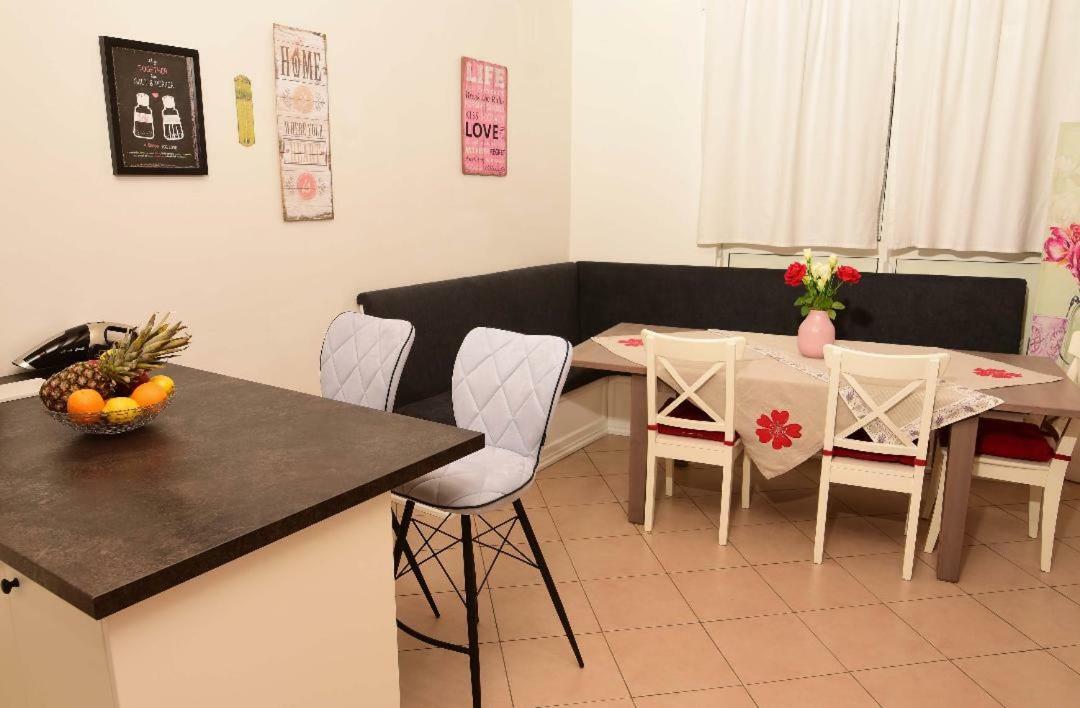 Studio Tami I Barbi Apartment Opatija Bagian luar foto